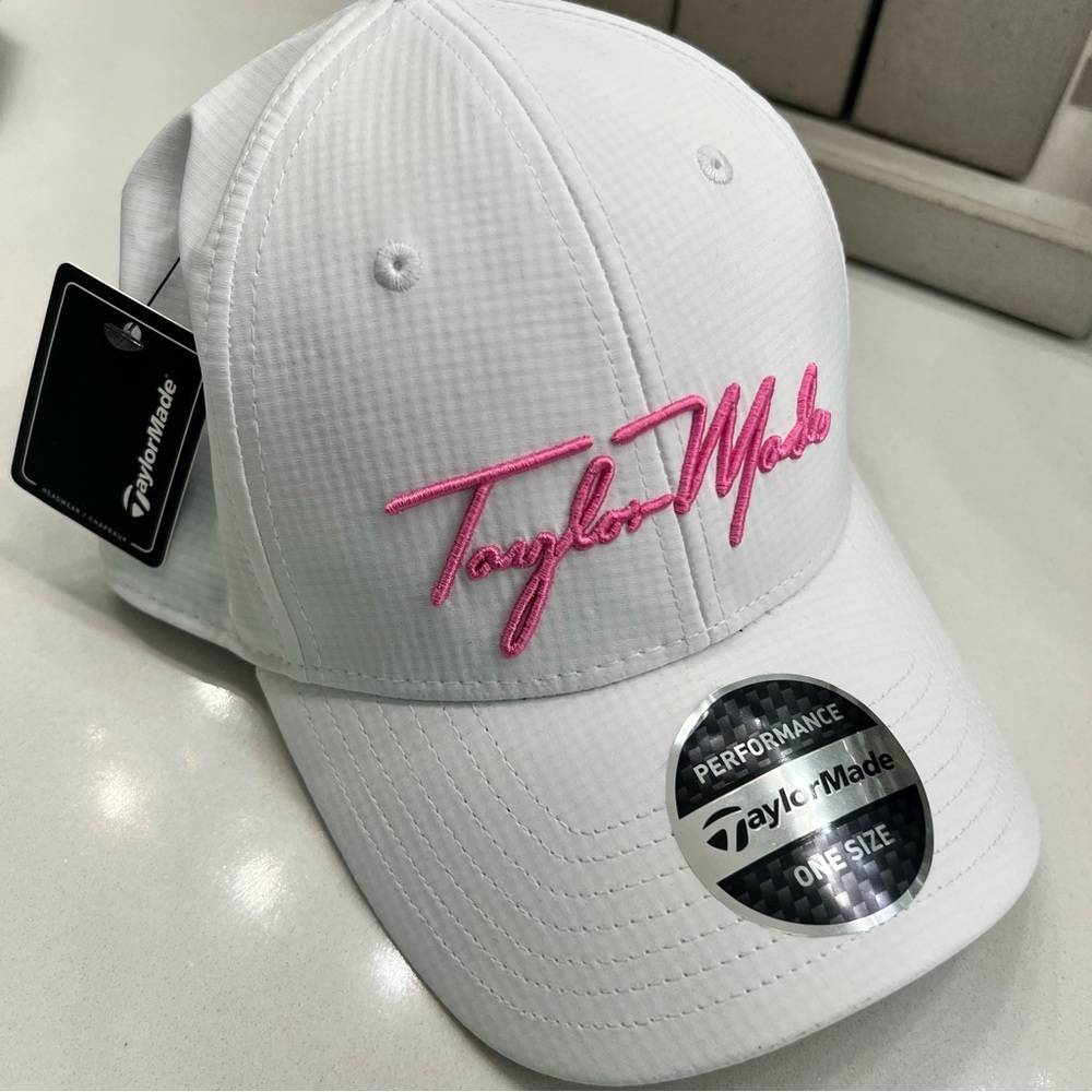 Taylor Made women’s golf hat NWT